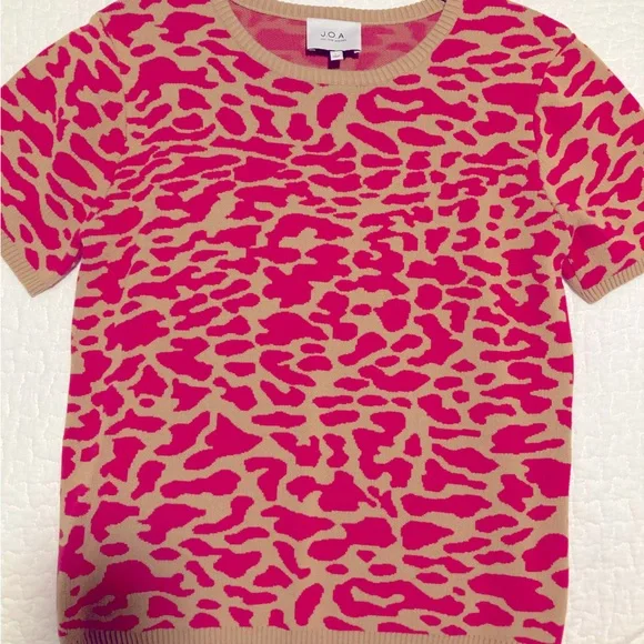 J.O.A. Anthropologie Pink Leopard Tan Short Sleeve Knit Sweater Top L - Picture 4 of 9